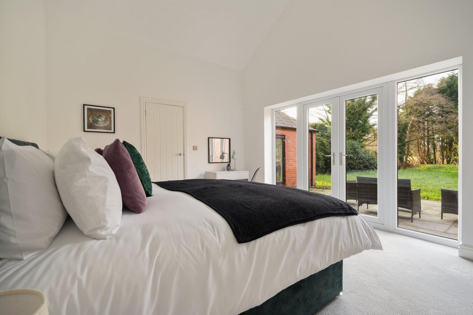 Victorian Retreat In Liverpool Ноусли Экстерьер фото